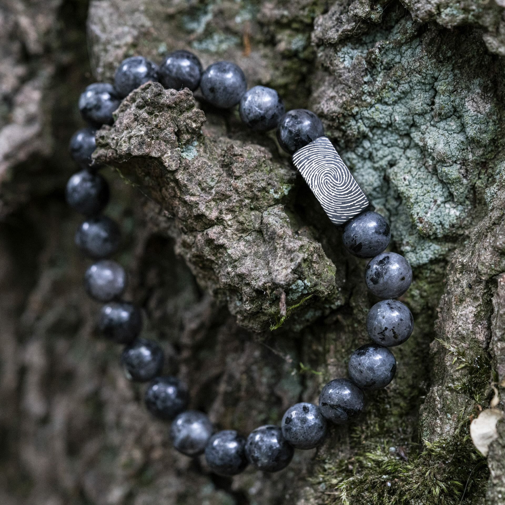 Vingerafdruk Zwarte Labradoriet - Natuurstenen kralen Armband
