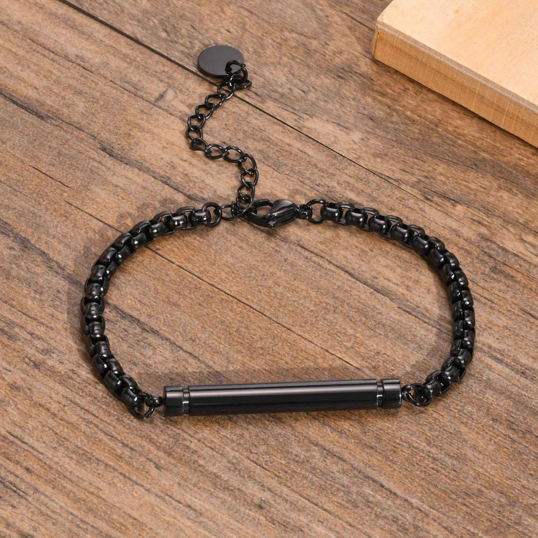 Elegante As-kamer Armband RVS of Zwart (verstelbaar)