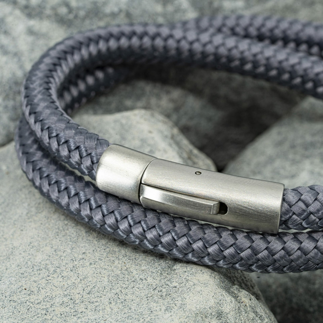 Drukschakel armband - Grijs Touw