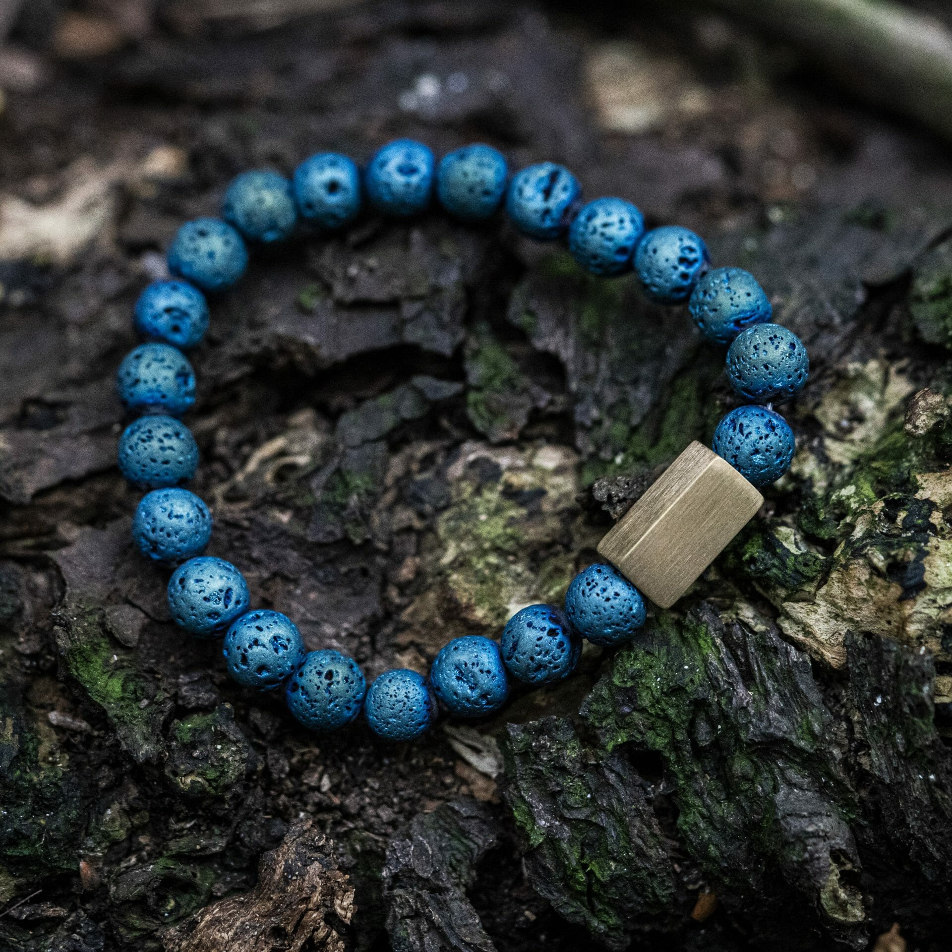 Voltage 'Electroplated Lava' stenen armband