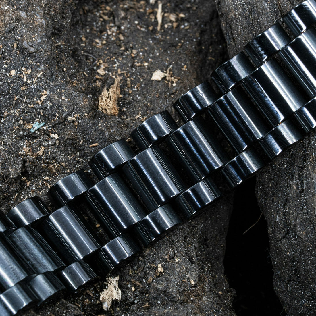 Magnetiva® Zwarte Multischakel Magneetarmband