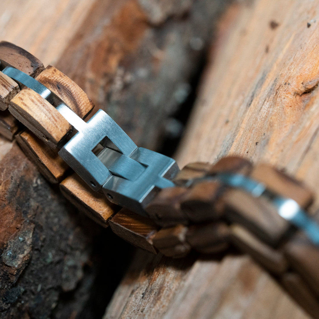 Metal Zebra (TIMBERWOOD) - Houten armband
